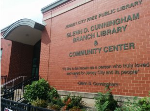 Glenn D. Cunningham Library & Community Center